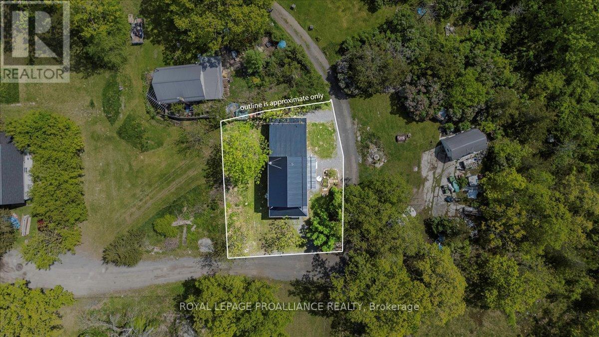 31 Ashe Crescent, Belleville, Ontario  K8N 4Z4 - Photo 4 - X12215882