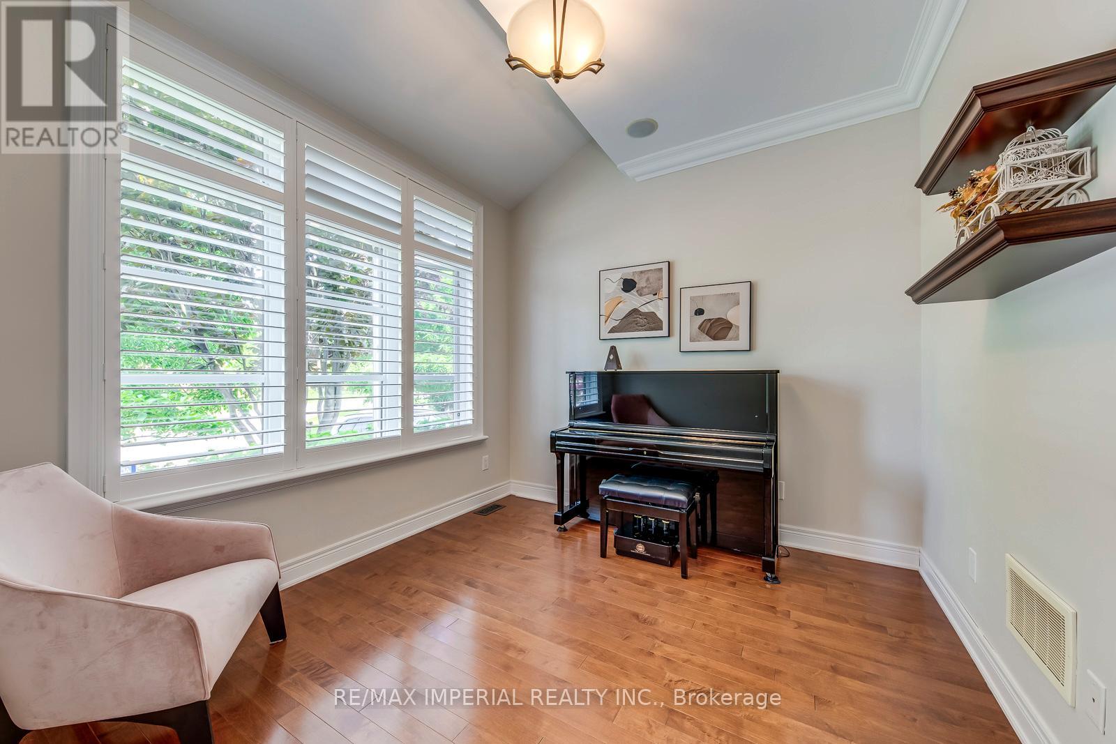 2382 Robmar Drive, Oakville, Ontario  L6H 0B2 - Photo 23 - W12194188