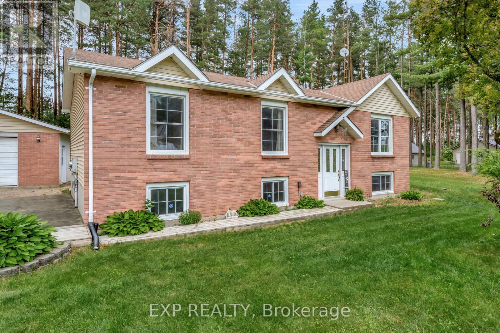 1112 County Road 5, Quinte West, Ontario  K0K 2C0 - Photo 1 - X12215963