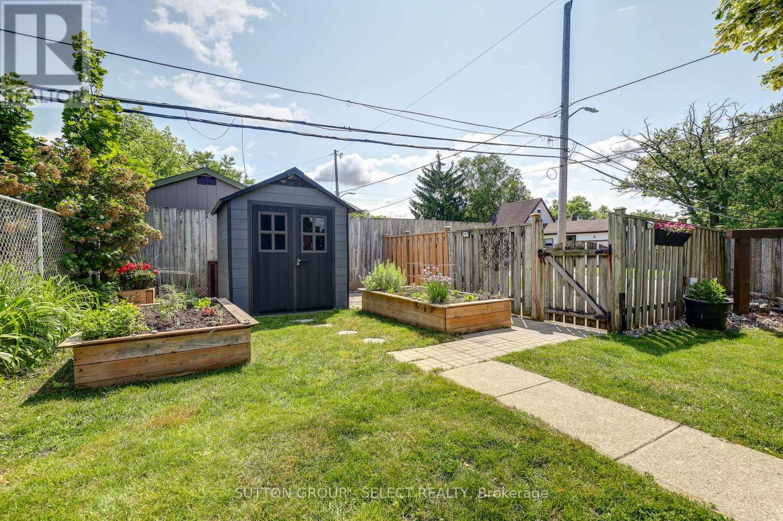 126 Brisbin Street, London East, Ontario  N5Z 2M1 - Photo 34 - X12216026