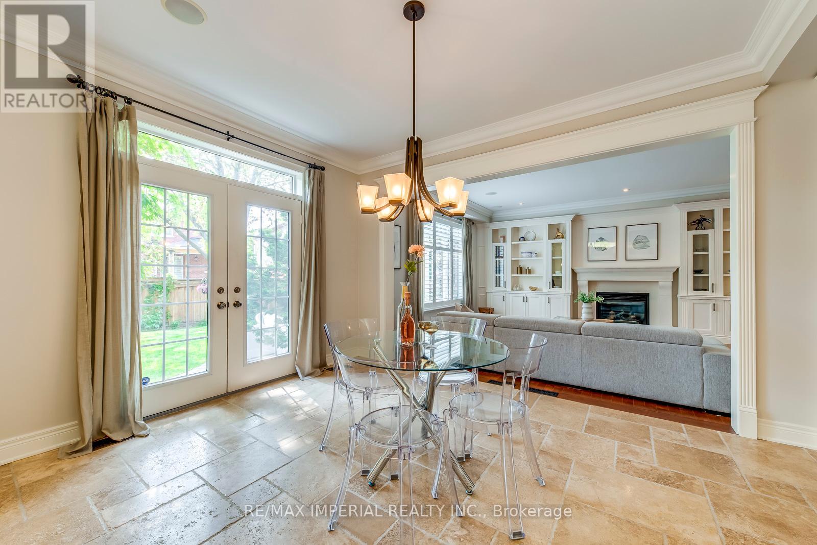 2382 Robmar Drive, Oakville, Ontario  L6H 0B2 - Photo 20 - W12194188