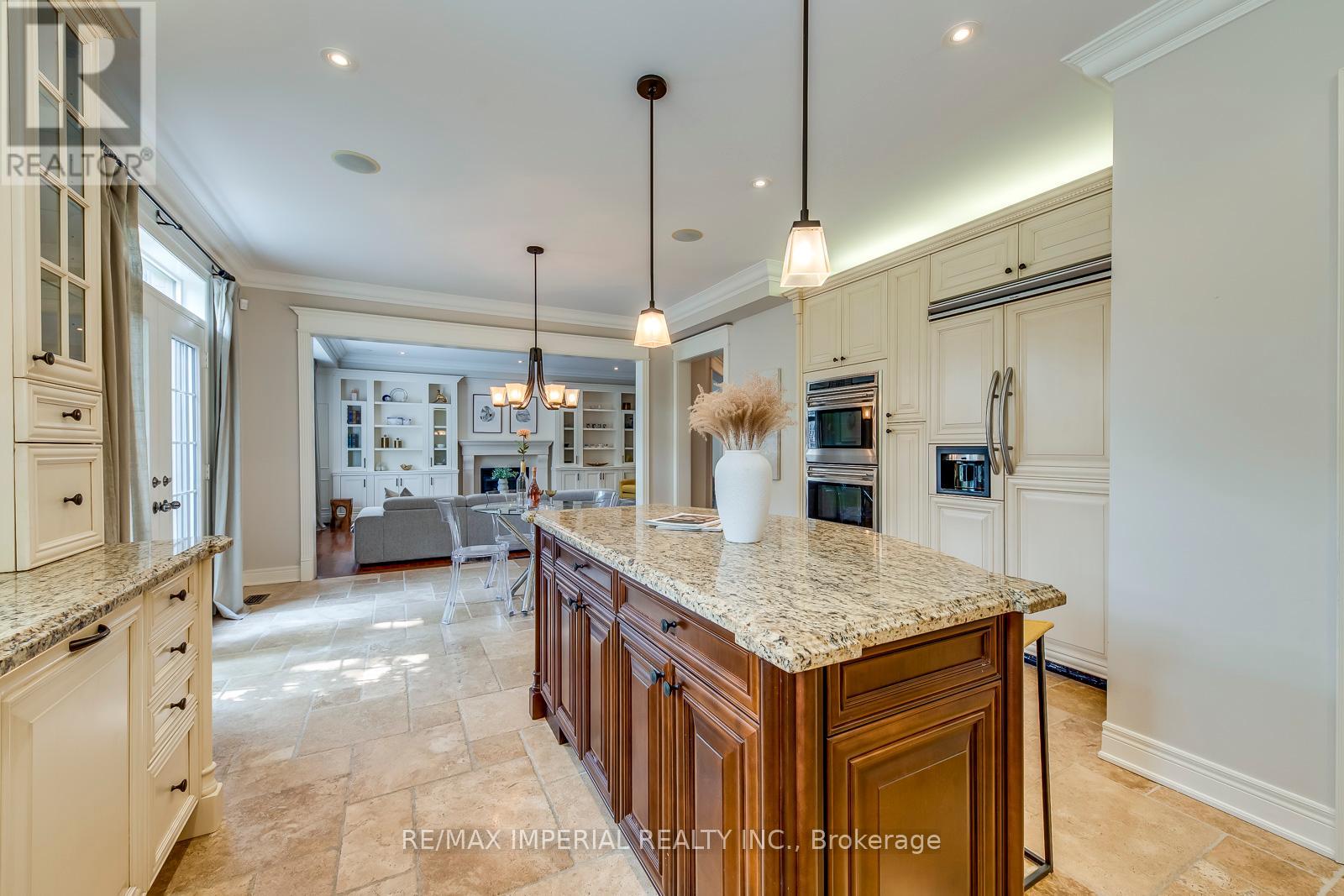2382 Robmar Drive, Oakville, Ontario  L6H 0B2 - Photo 17 - W12194188