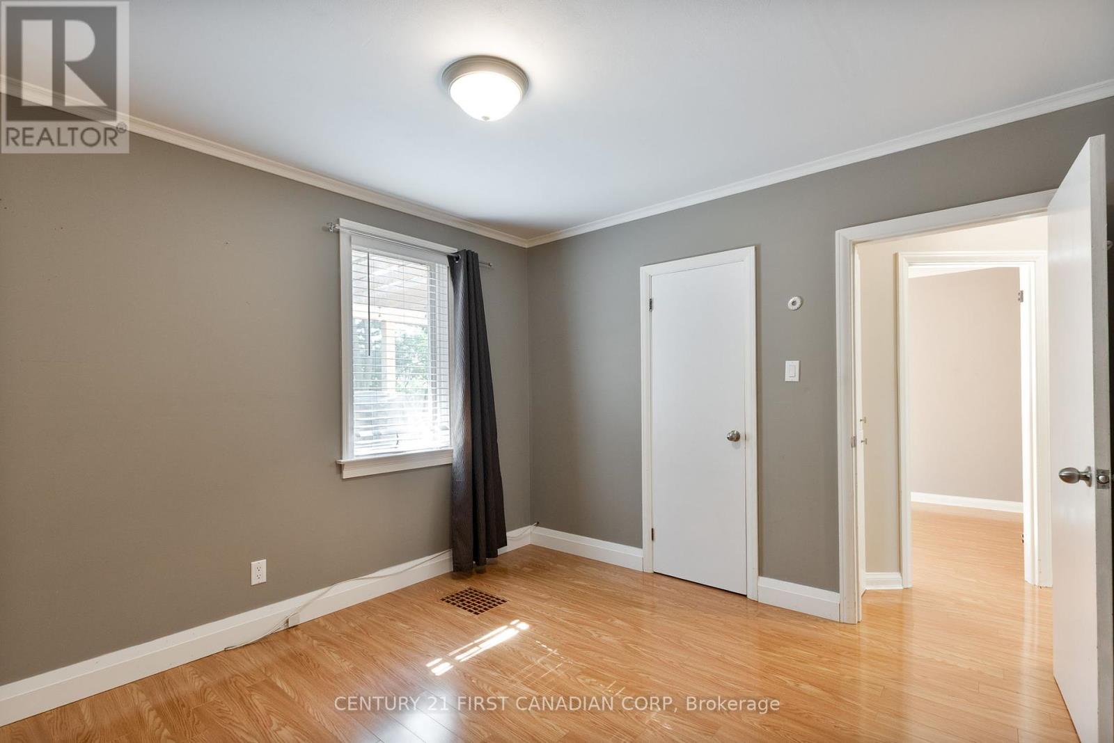 136 Columbia Avenue, London North (North N), Ontario  N6H 2K4 - Photo 13 - X12216123
