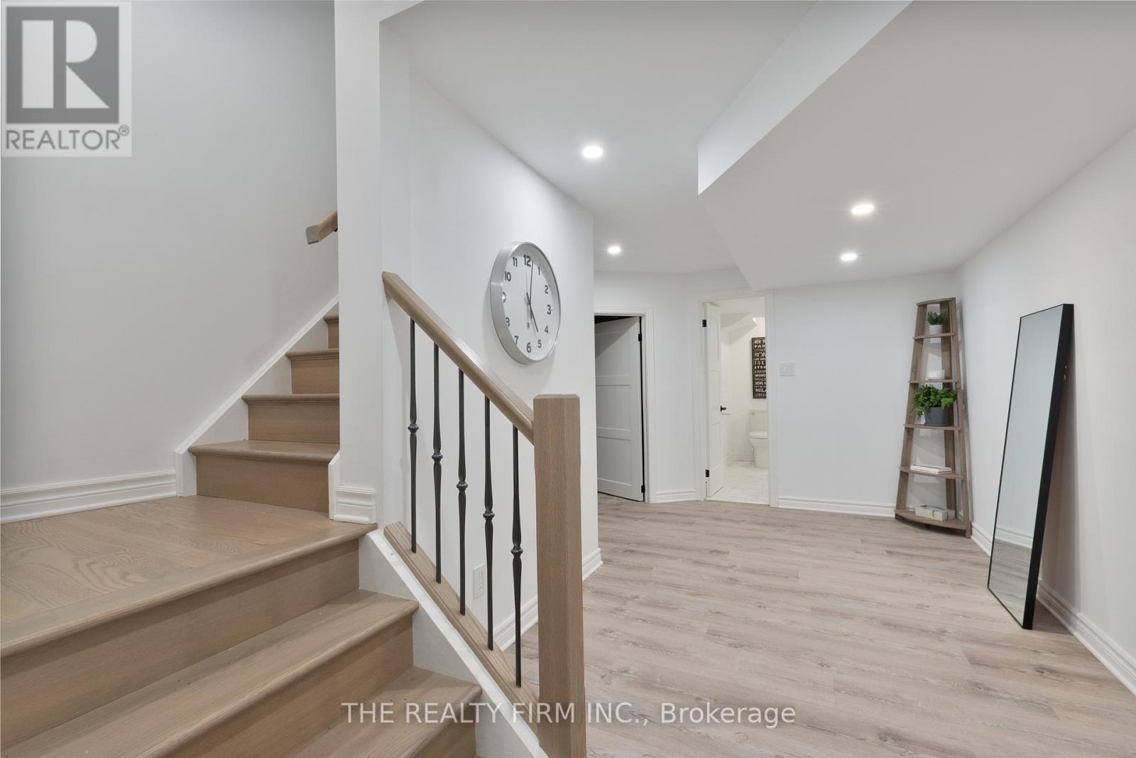 82 Masonville Crescent, London North (North G), Ontario  N5X 3T2 - Photo 34 - X12216450