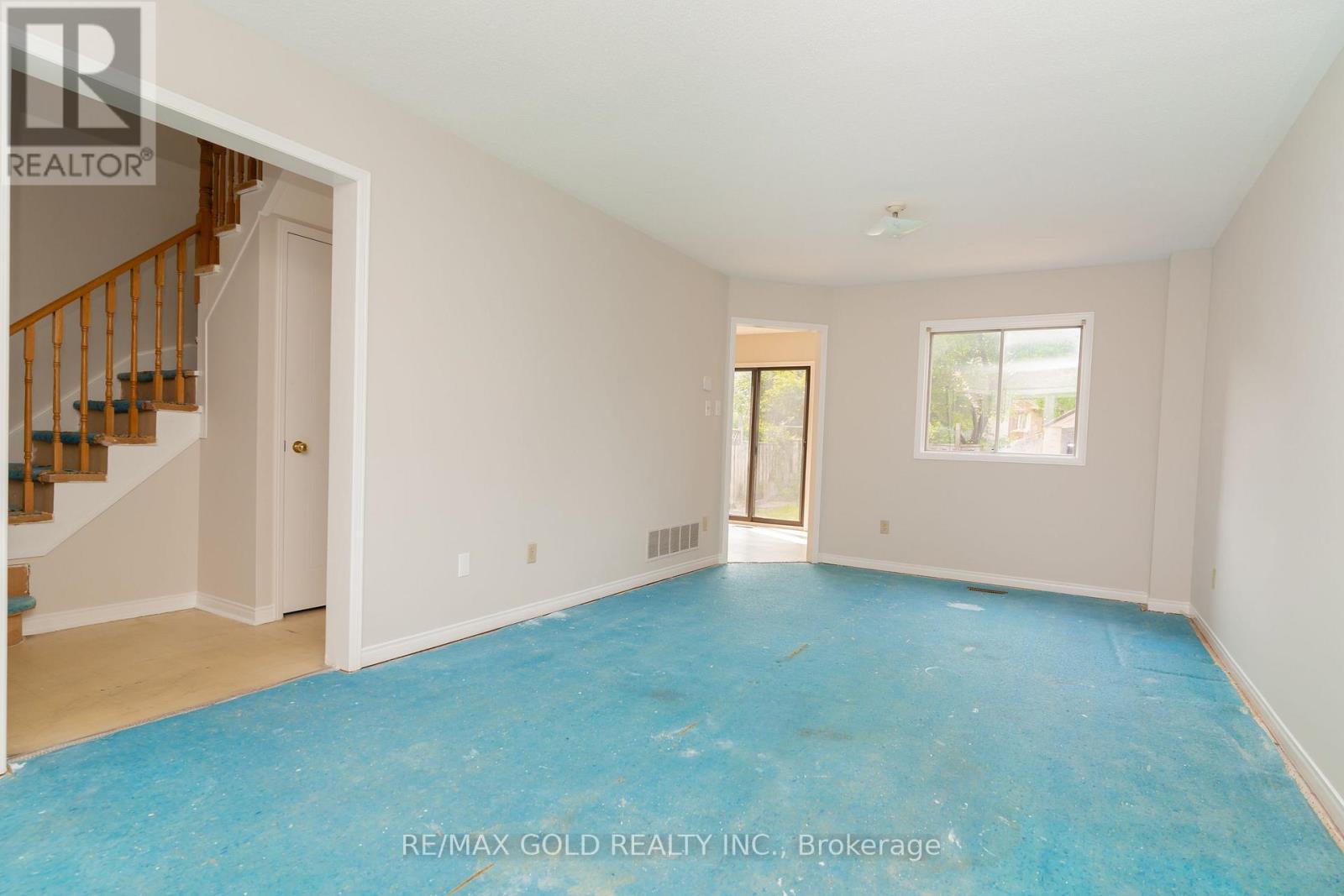 24 Banner Road, Brampton, Ontario  L6X 4K6 - Photo 7 - W12206226
