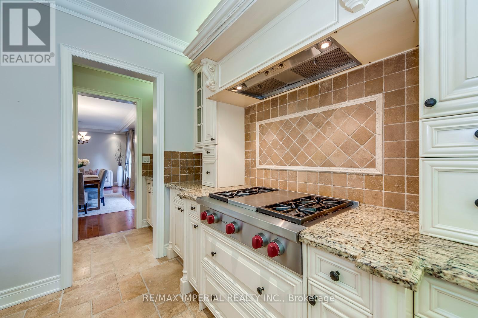 2382 Robmar Drive, Oakville, Ontario  L6H 0B2 - Photo 18 - W12194188