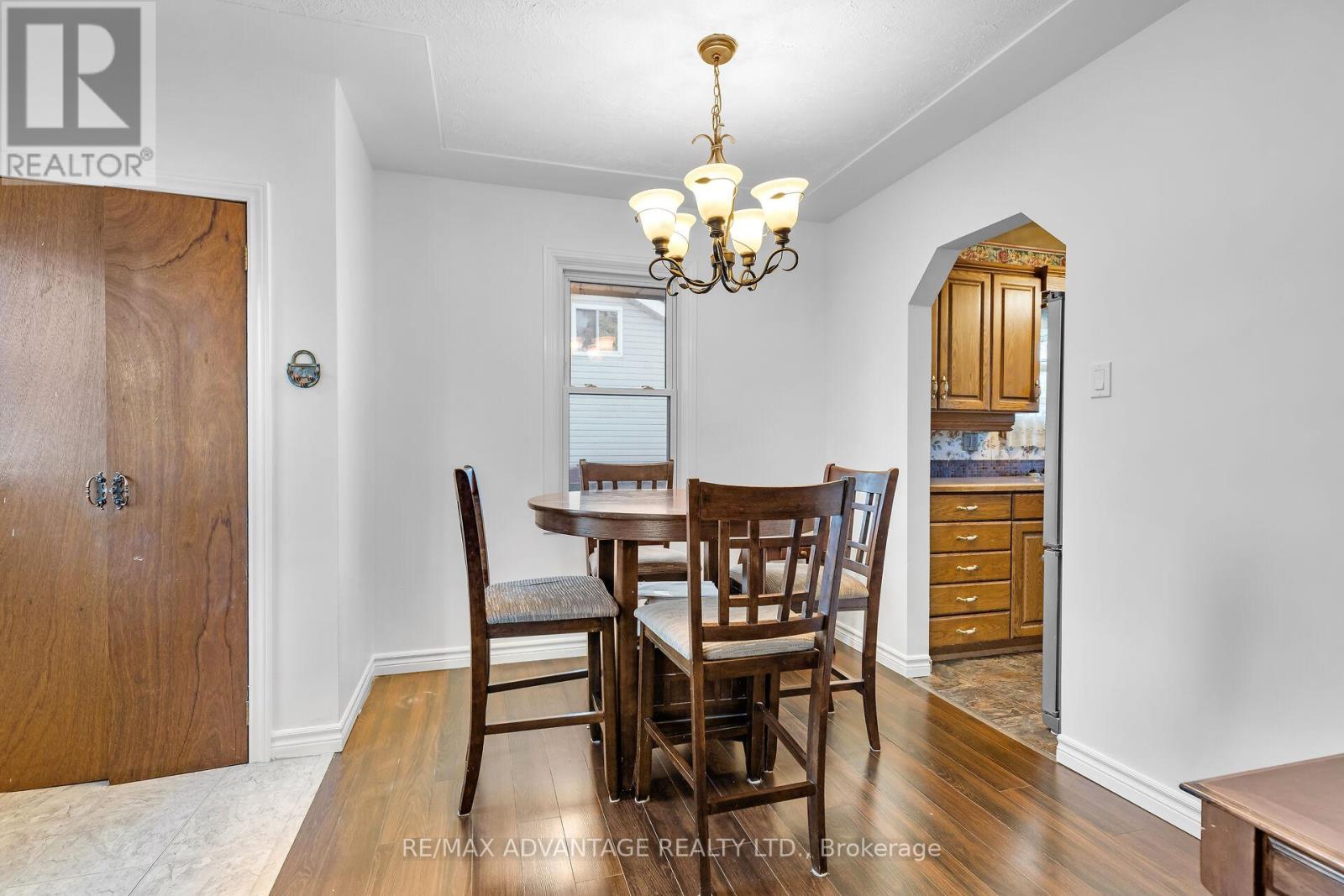 1824 Avalon Street, London East, Ontario  N5W 3G8 - Photo 9 - X12216101
