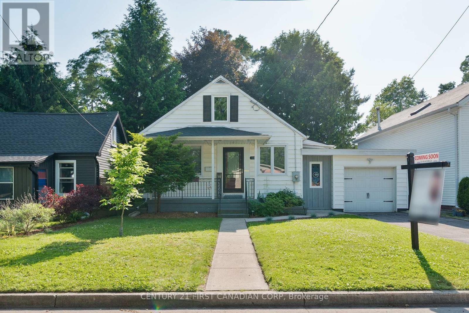 Photo 3 of 35 for 136 Columbia Avenue