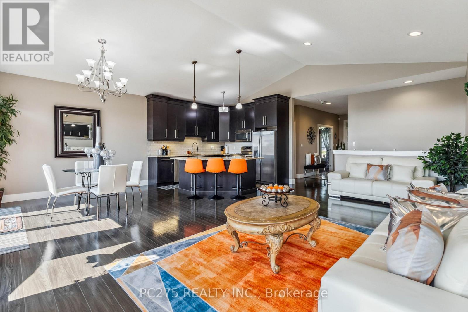 122 1/2 Centennial Avenue, Central Elgin, Ontario  N5R 5B2 - Photo 8 - X12216504