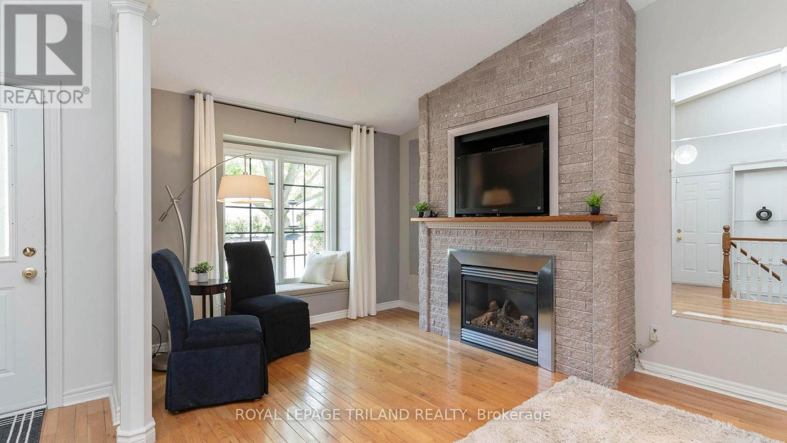 7 - 1241 Hamilton Road, London East (East P), Ontario  N5W 6B3 - Photo 4 - X12216524