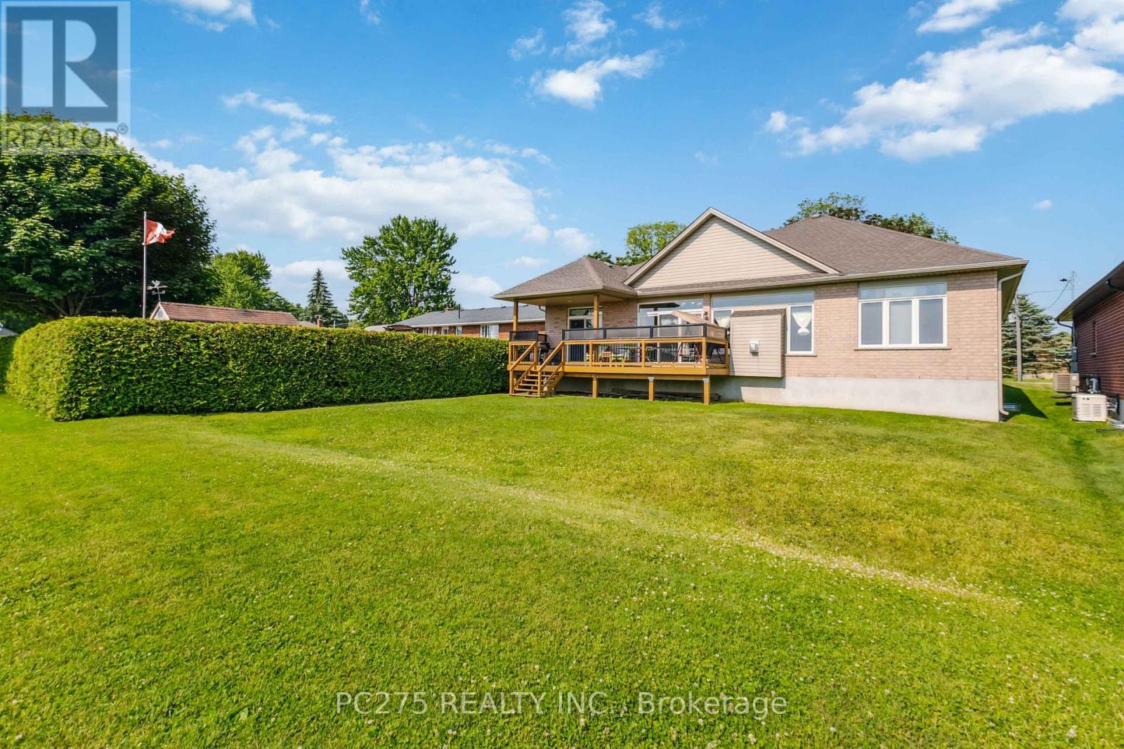 122 1/2 Centennial Avenue, Central Elgin, Ontario  N5R 5B2 - Photo 29 - X12216504