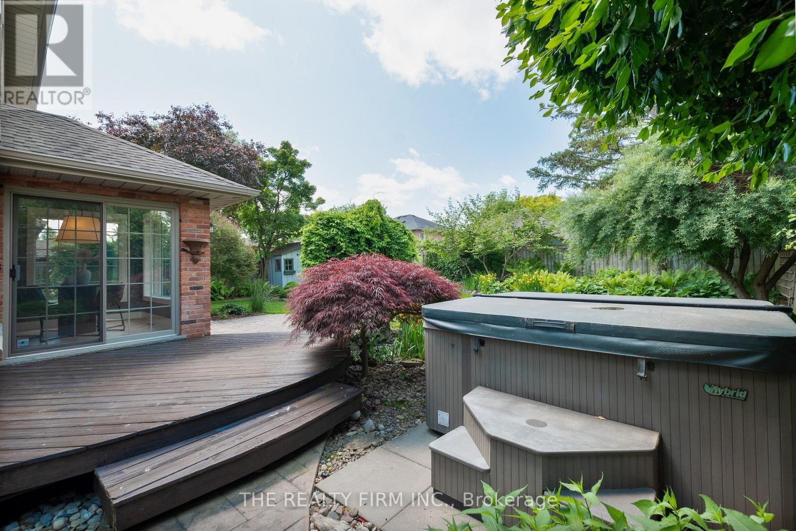 82 Masonville Crescent, London North (North G), Ontario  N5X 3T2 - Photo 38 - X12216450