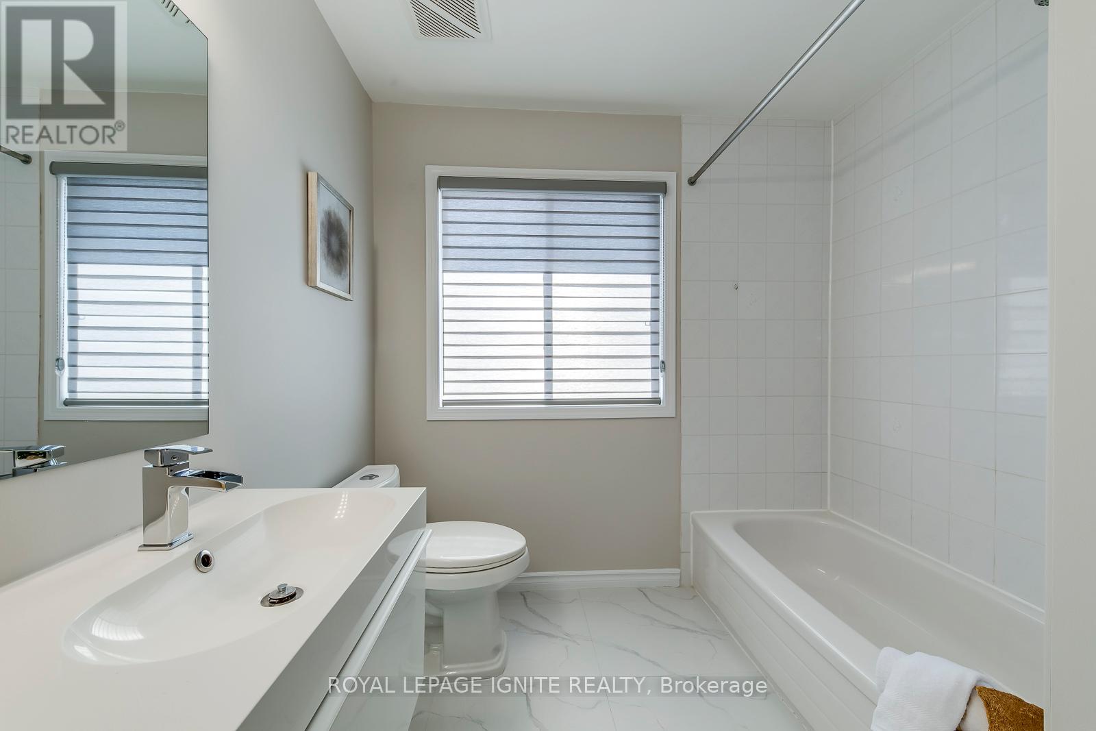 2390 Orchard Road, Burlington (Orchard), Ontario  L7L 6N6 - Photo 29 - W12215856