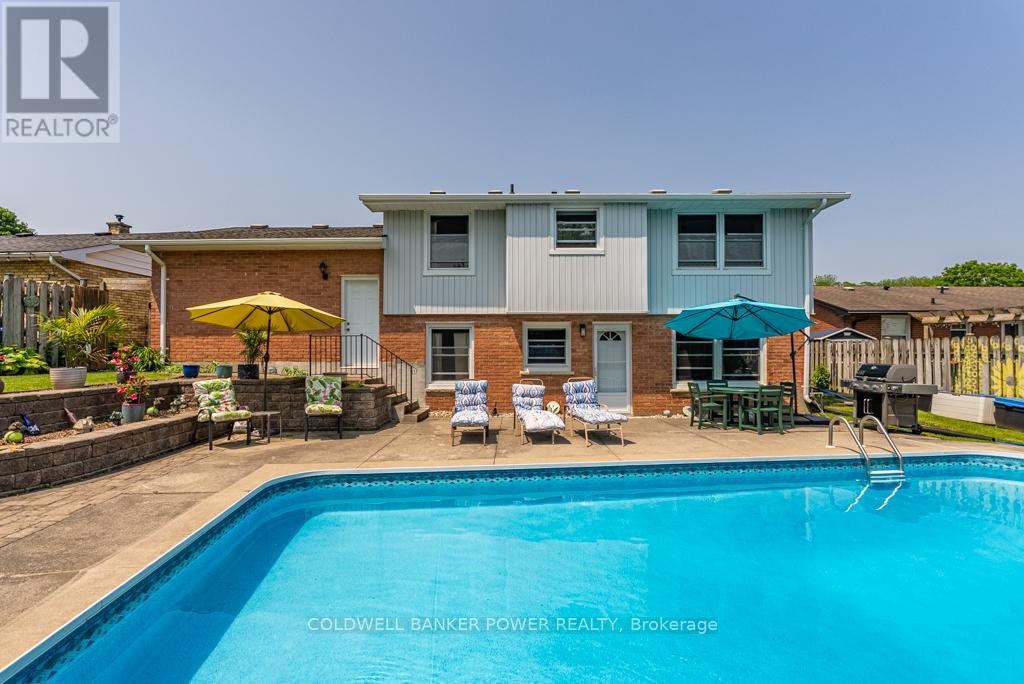 14 Cowan Avenue, London South, Ontario  N6C 4E6 - Photo 29 - X12216607
