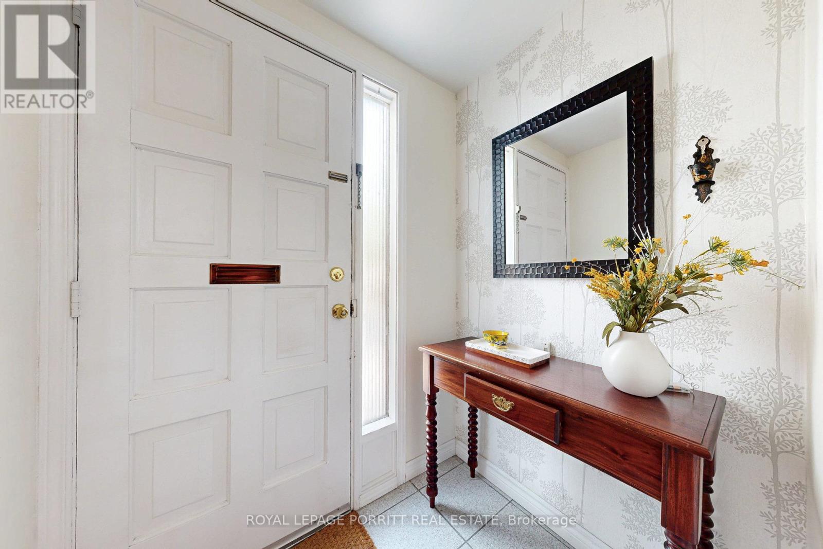 41 - 3395 Cliff Road N, Mississauga, Ontario  L5A 3M7 - Photo 2 - W12215914