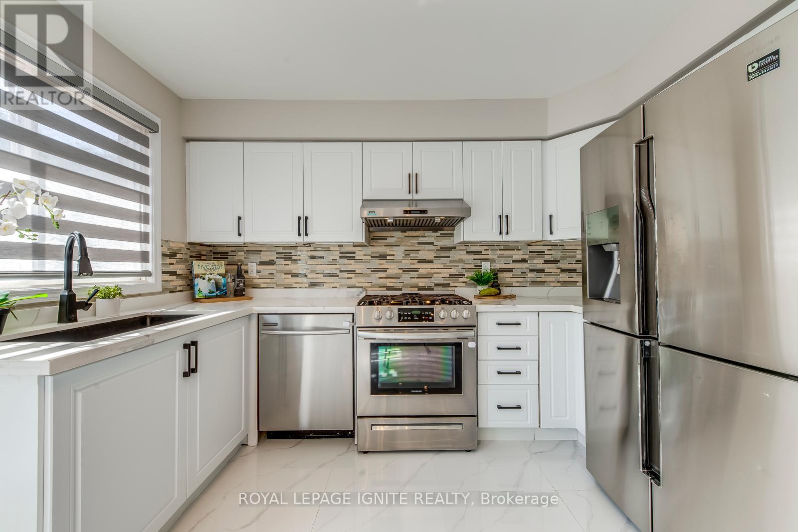2390 Orchard Road, Burlington (Orchard), Ontario  L7L 6N6 - Photo 18 - W12215856