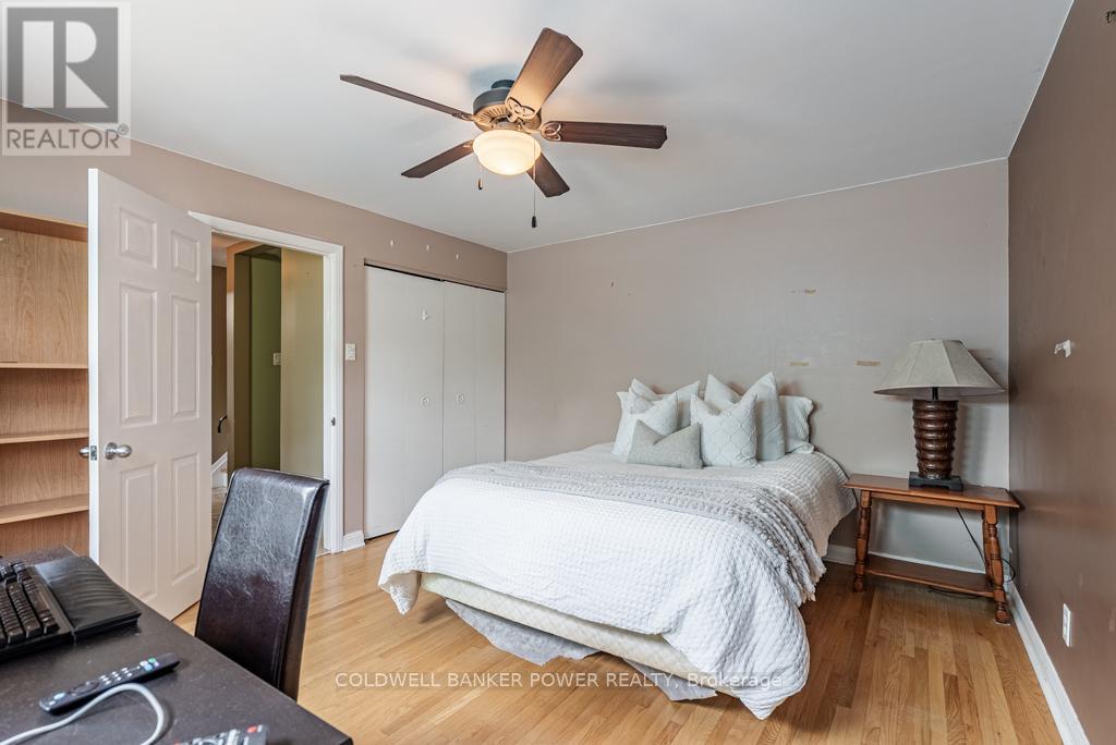 14 Cowan Avenue, London South, Ontario  N6C 4E6 - Photo 22 - X12216607