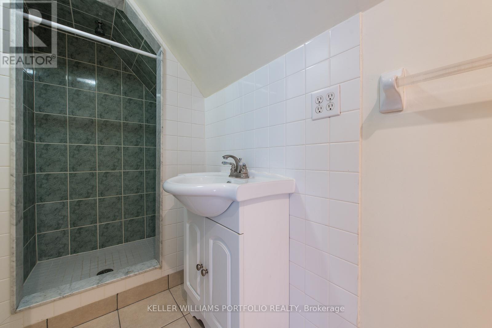 254 Evelyn Avenue, Toronto, Ontario  M6P 2Z9 - Photo 34 - W12215942
