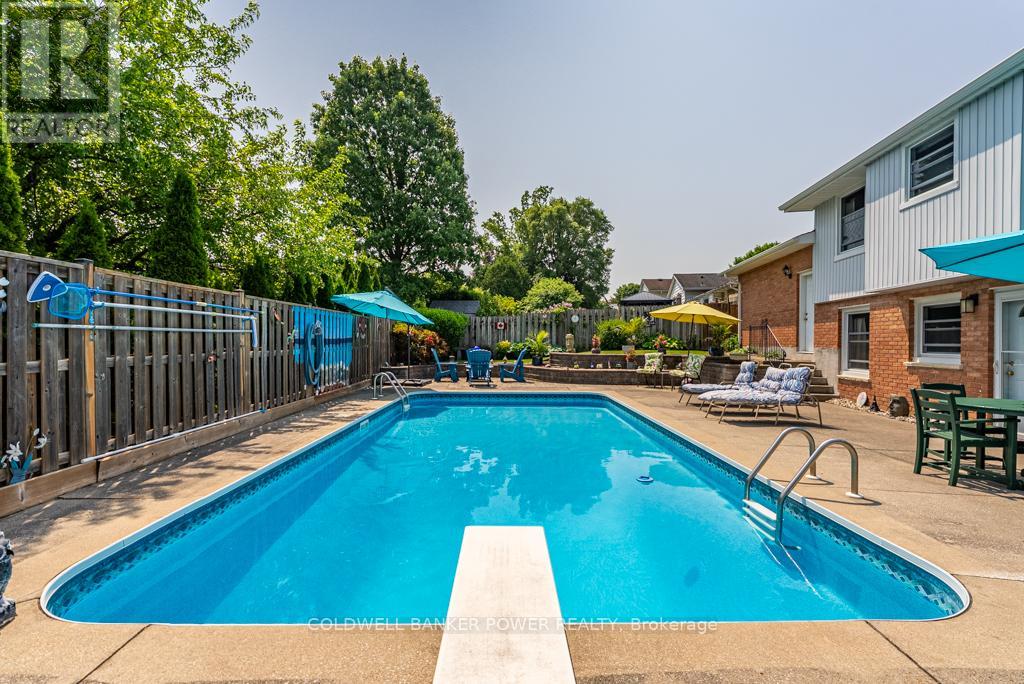14 Cowan Avenue, London South, Ontario  N6C 4E6 - Photo 30 - X12216607