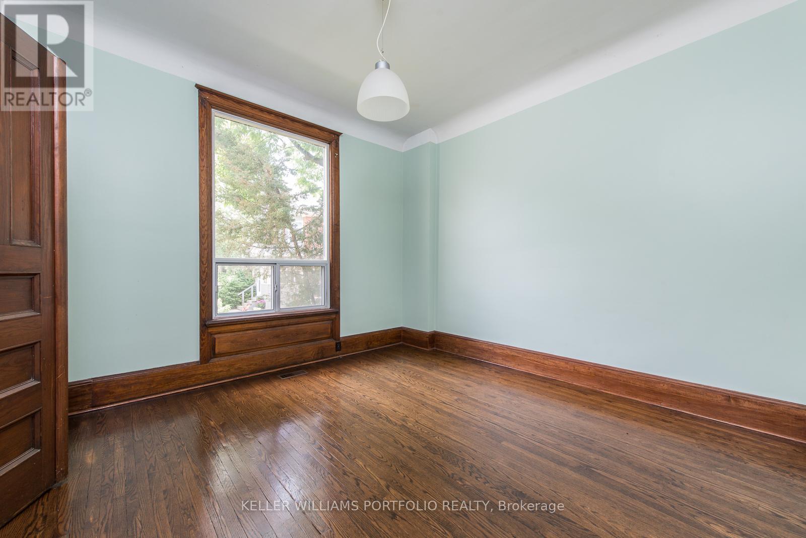 254 Evelyn Avenue, Toronto, Ontario  M6P 2Z9 - Photo 5 - W12215942