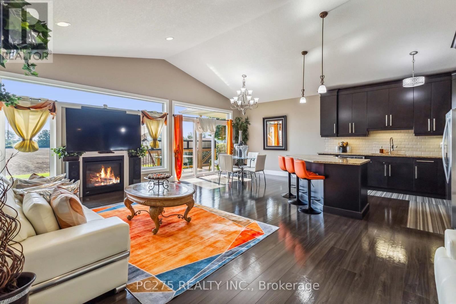 122 1/2 Centennial Avenue, Central Elgin, Ontario  N5R 5B2 - Photo 6 - X12216504