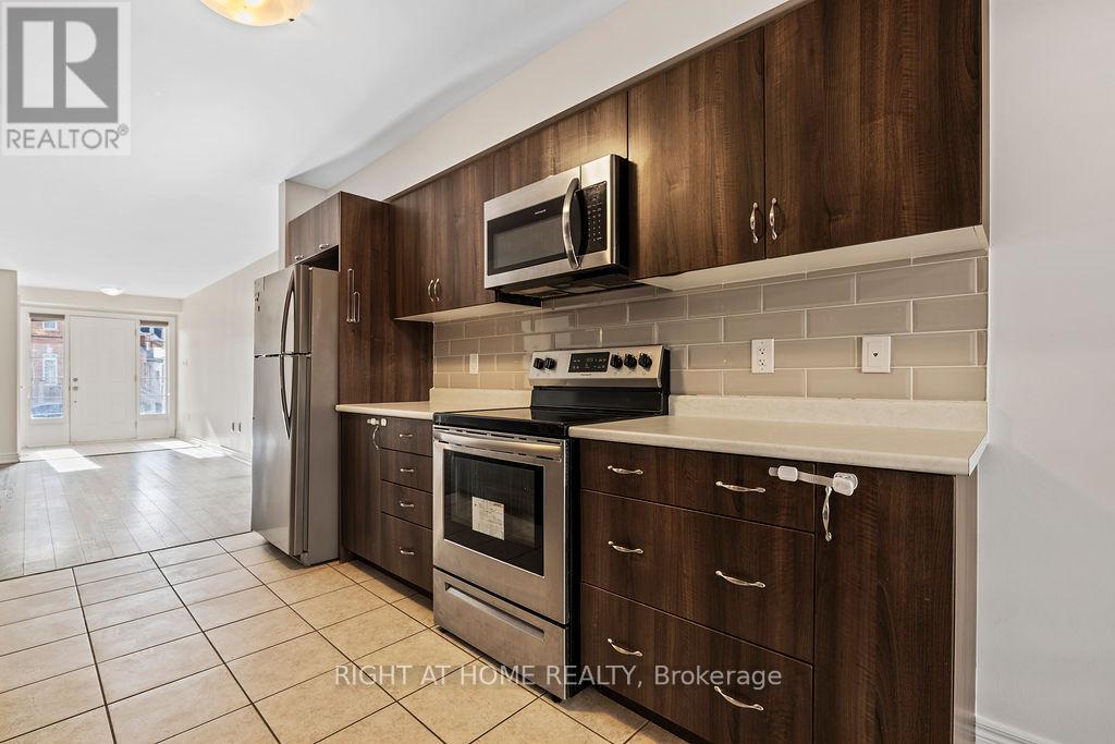 254 - 60 Parrotta Drive, Toronto (Humberlea-Pelmo Park), Ontario  M3B 3M1 - Photo 5 - W12215945