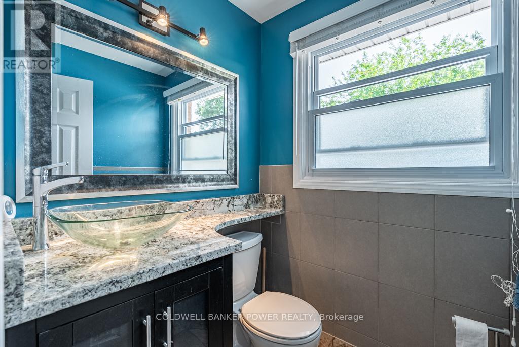 14 Cowan Avenue, London South, Ontario  N6C 4E6 - Photo 23 - X12216607
