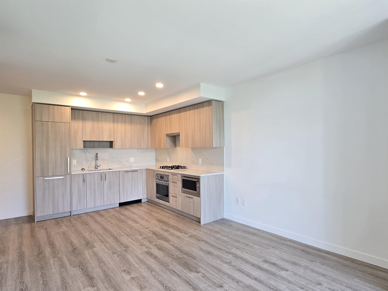 509 13350 Central Avenue, Surrey, British Columbia  V3T 0S1 - Photo 5 - R3014764