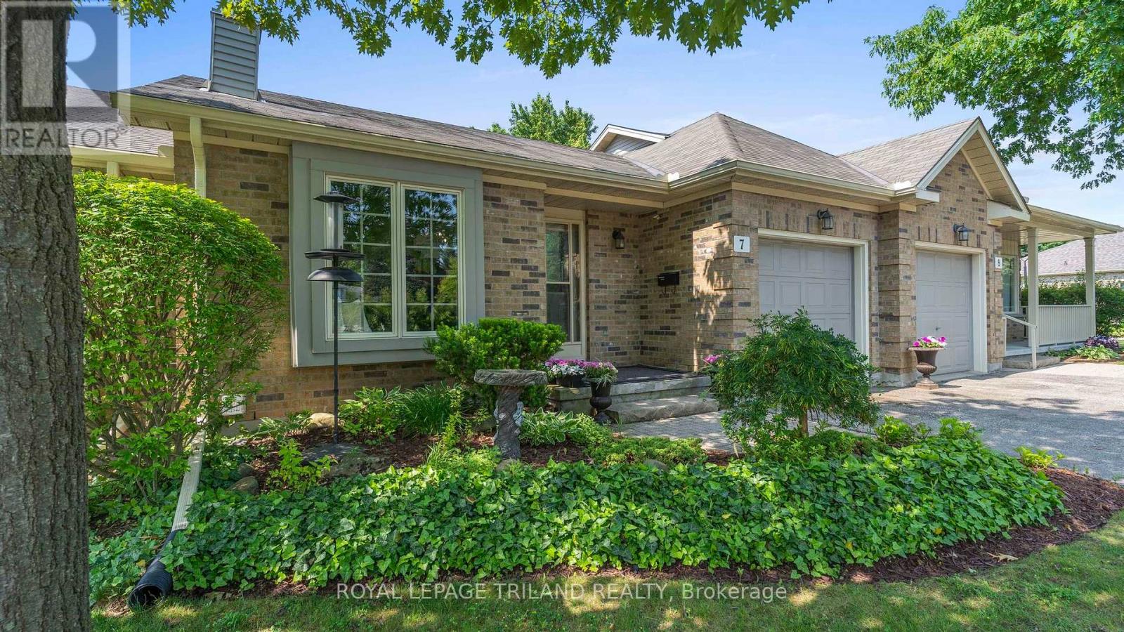 7 - 1241 Hamilton Road, London East (East P), Ontario  N5W 6B3 - Photo 2 - X12216524