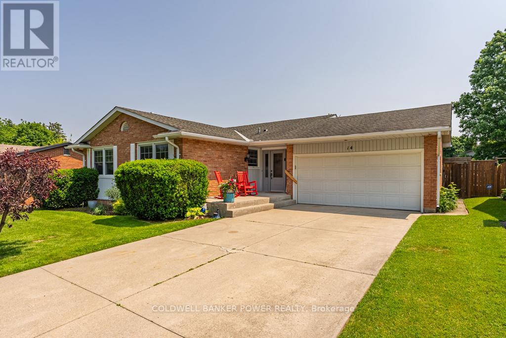 14 Cowan Avenue, London South, Ontario  N6C 4E6 - Photo 2 - X12216607