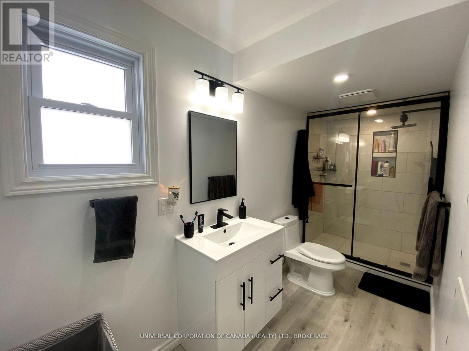 Photo 6 of 24 for 279 Sydenham Street E