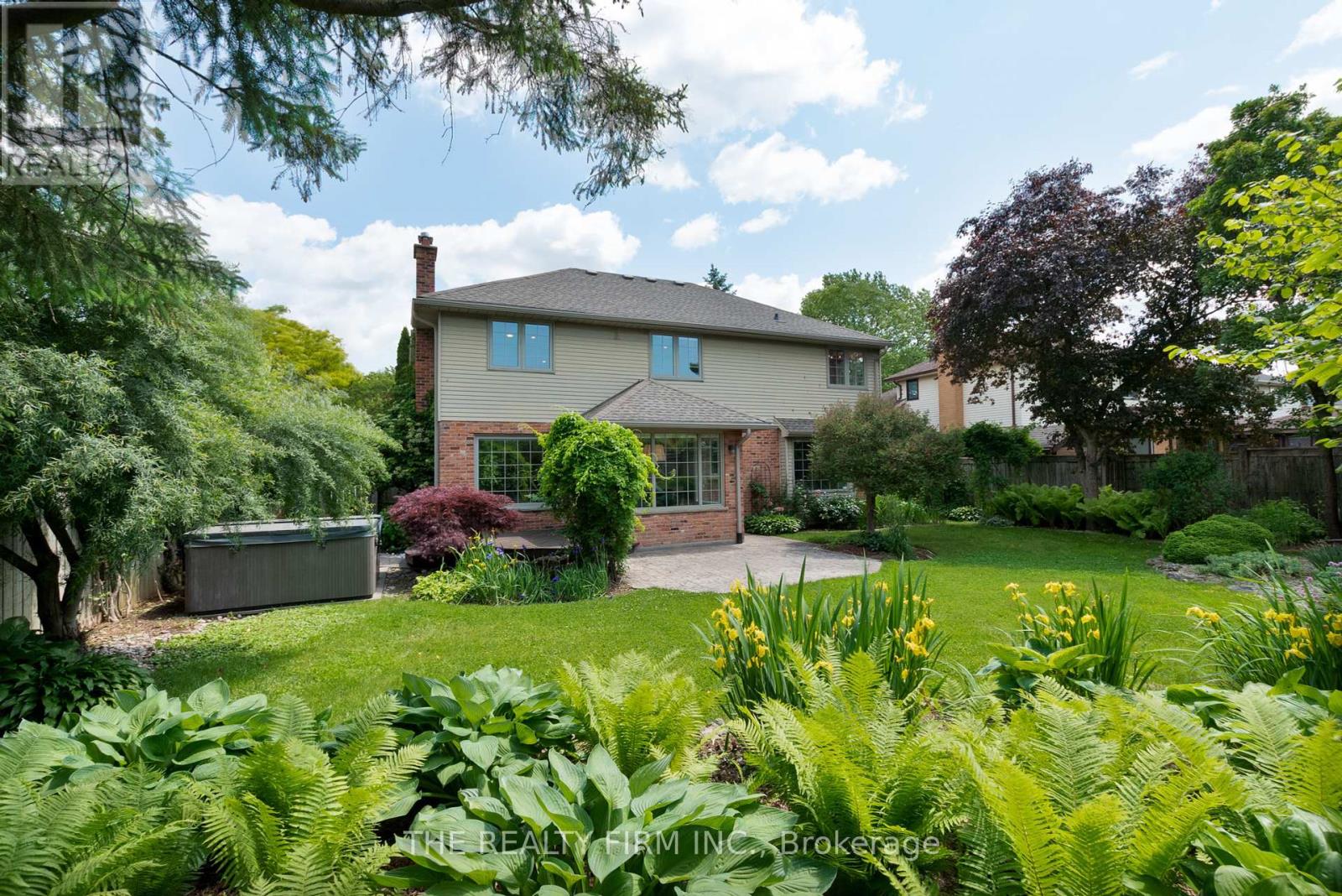 82 Masonville Crescent, London North (North G), Ontario  N5X 3T2 - Photo 40 - X12216450
