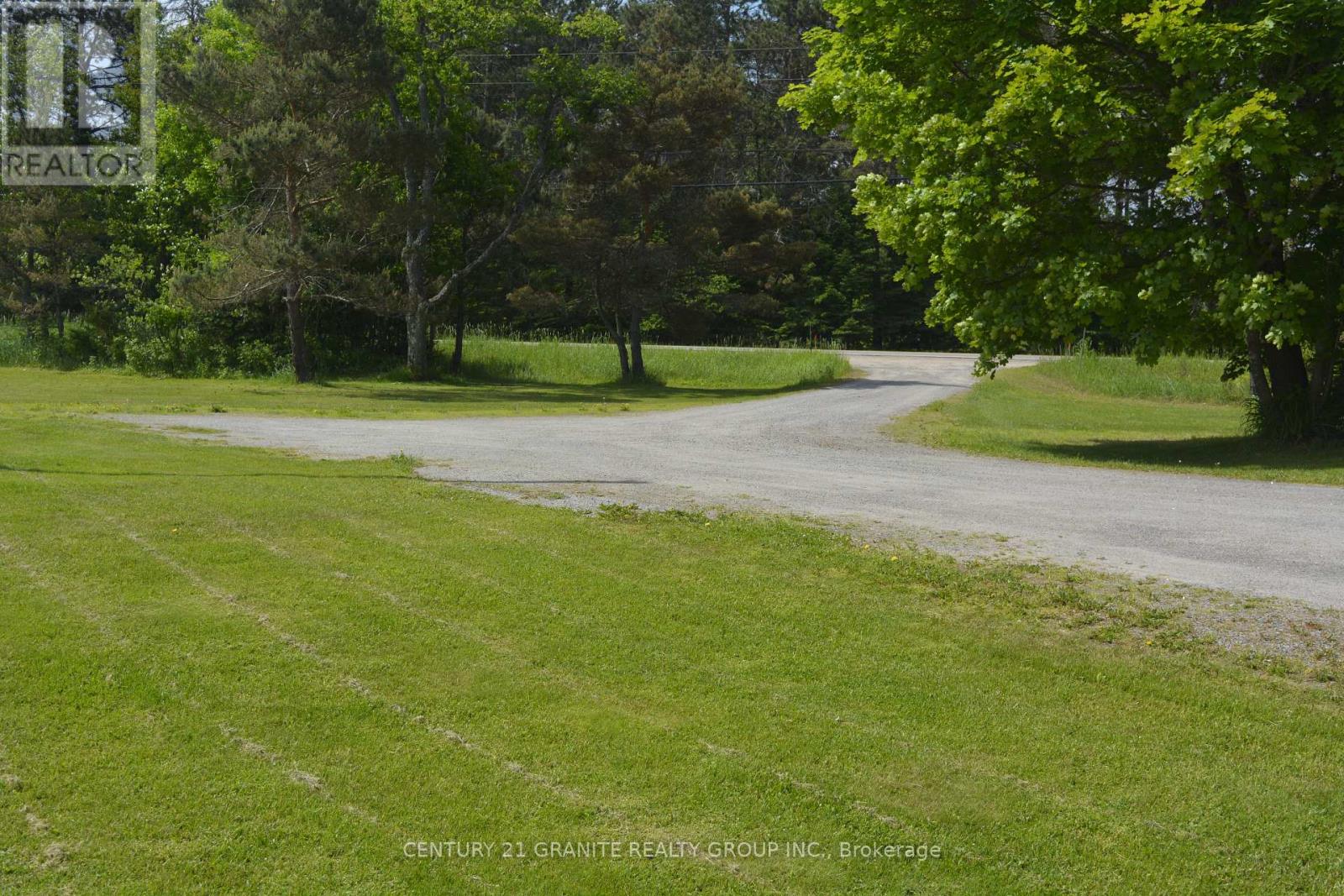 671 Hastings Street N, Bancroft, Ontario  K0L 1C0 - Photo 3 - X12216604