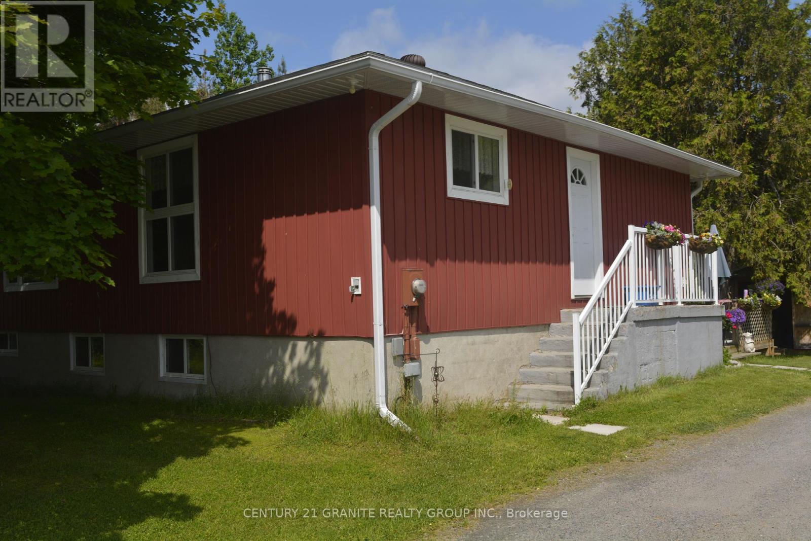 671 Hastings Street N, Bancroft, Ontario  K0L 1C0 - Photo 9 - X12216604