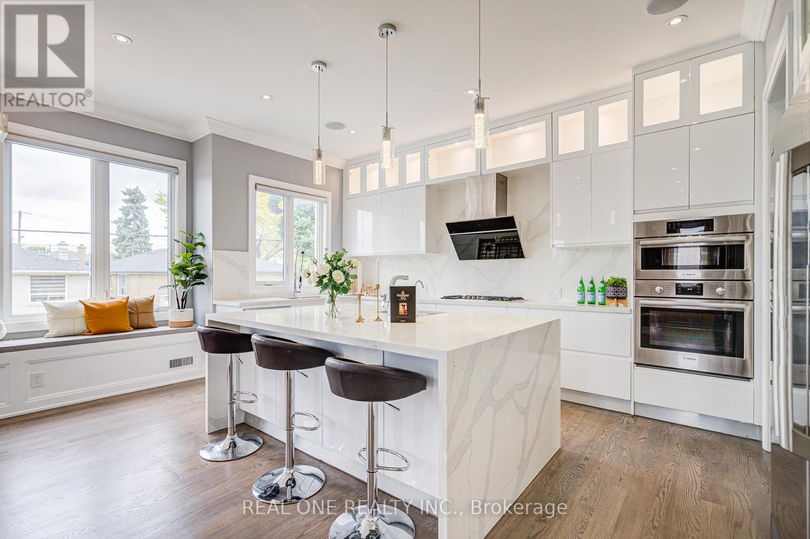 158 Waterloo Avenue, Toronto, Ontario  M3H 3Z1 - Photo 19 - C12209451