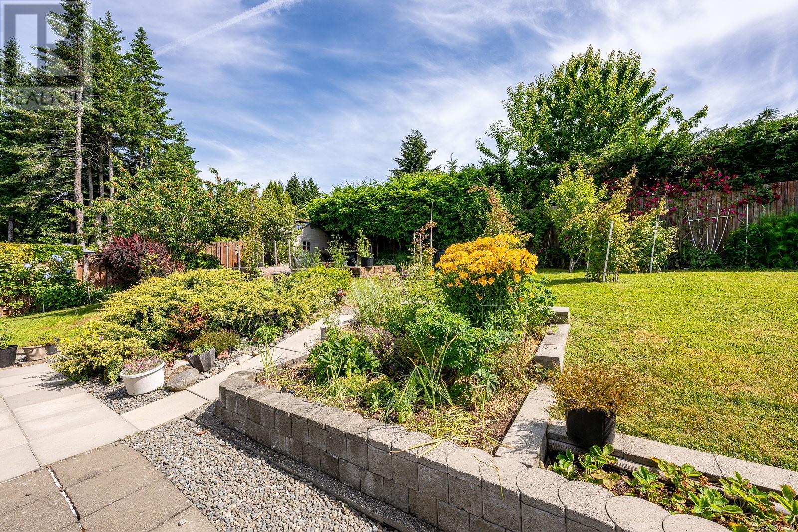 1000 Thorpe Ave, Courtenay, British Columbia  V9N 8C9 - Photo 17 - 1003129