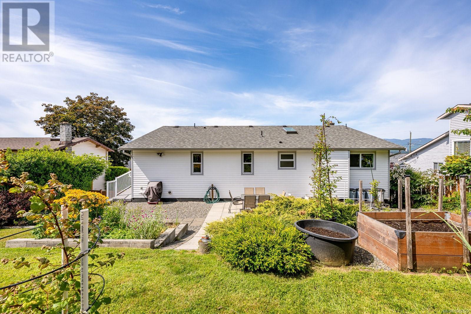 1000 Thorpe Ave, Courtenay, British Columbia  V9N 8C9 - Photo 18 - 1003129