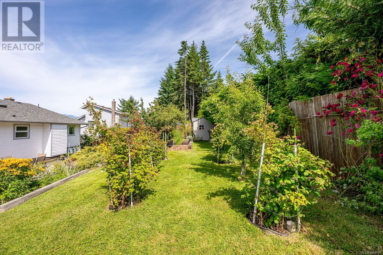 1000 Thorpe Ave, Courtenay, British Columbia  V9N 8C9 - Photo 77 - 1003129
