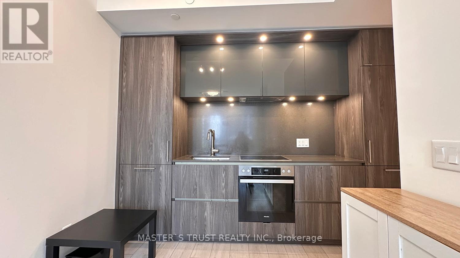 1105 - 15 Mercer Street, Toronto (Waterfront Communities), Ontario  M5V 0T8 - Photo 17 - C12216024