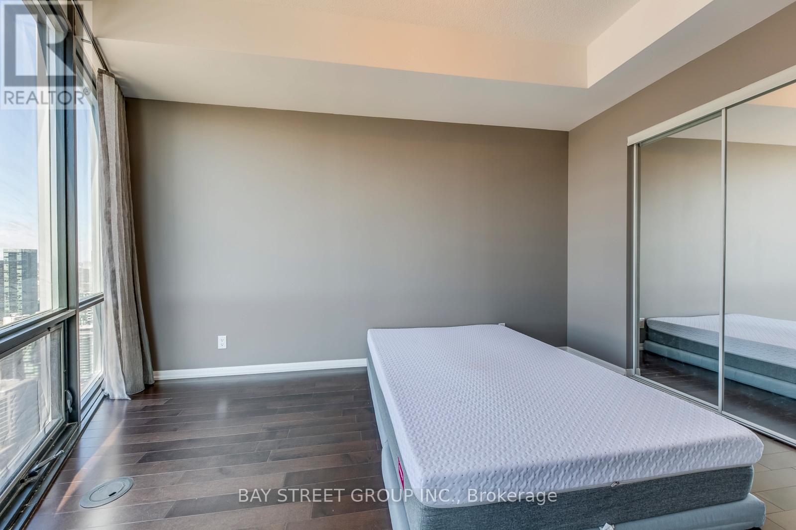 4804 - 832 Bay Street, Toronto (Bay Street Corridor), Ontario  M5S 1Z6 - Photo 21 - C12216093