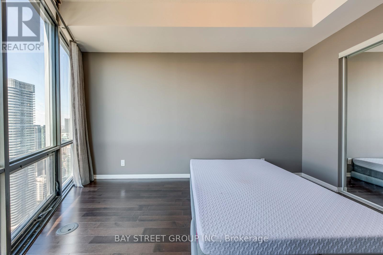 4804 - 832 Bay Street, Toronto (Bay Street Corridor), Ontario  M5S 1Z6 - Photo 22 - C12216093