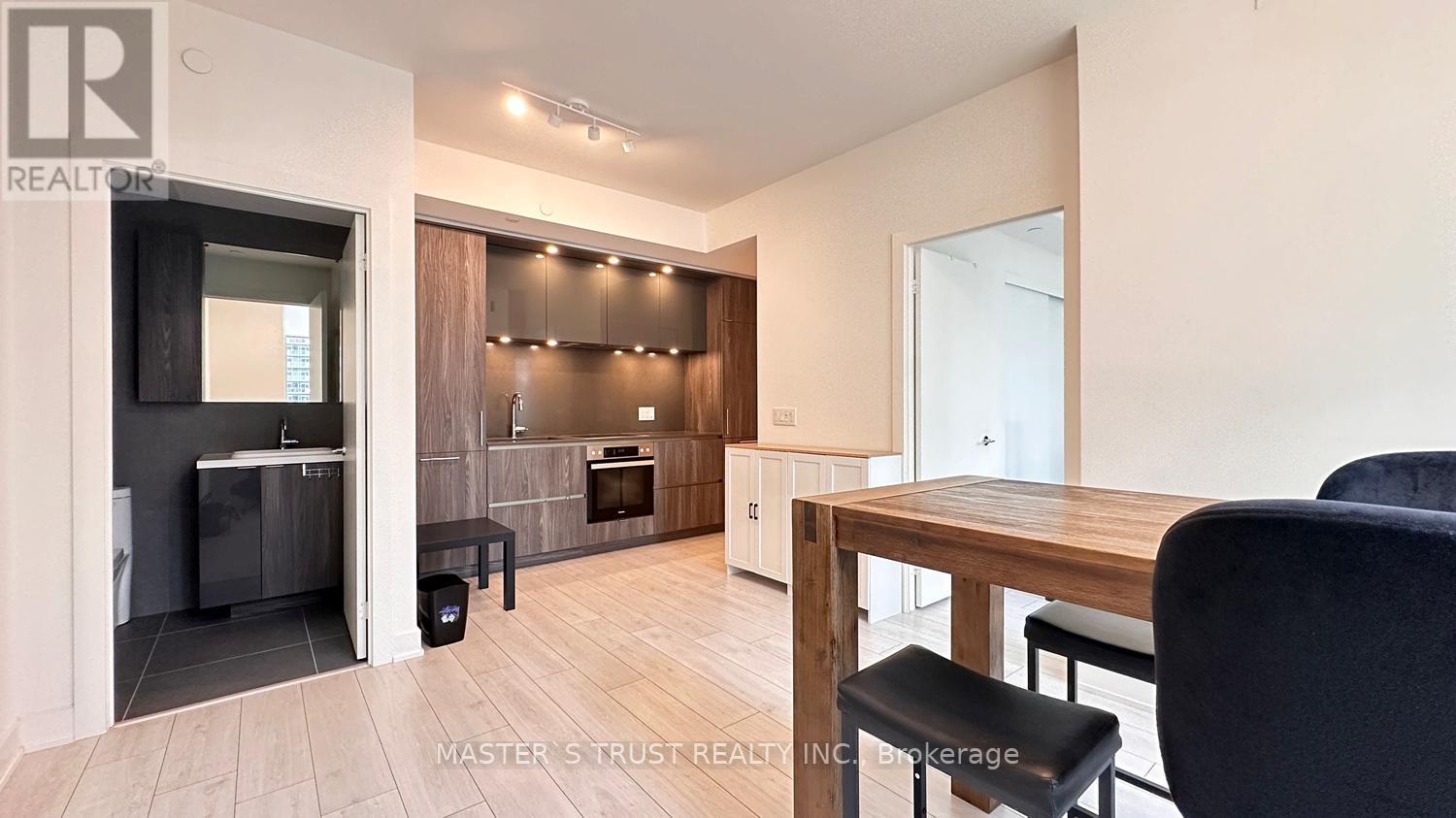 1105 - 15 Mercer Street, Toronto (Waterfront Communities), Ontario  M5V 0T8 - Photo 14 - C12216024