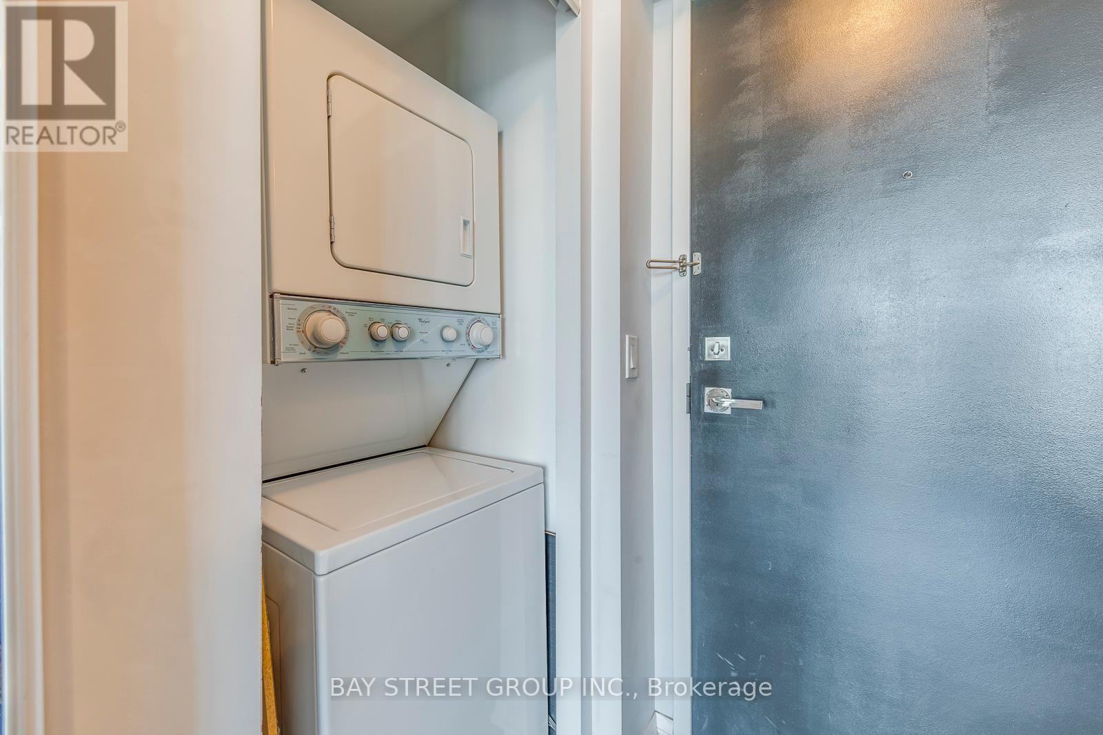 4804 - 832 Bay Street, Toronto (Bay Street Corridor), Ontario  M5S 1Z6 - Photo 27 - C12216093
