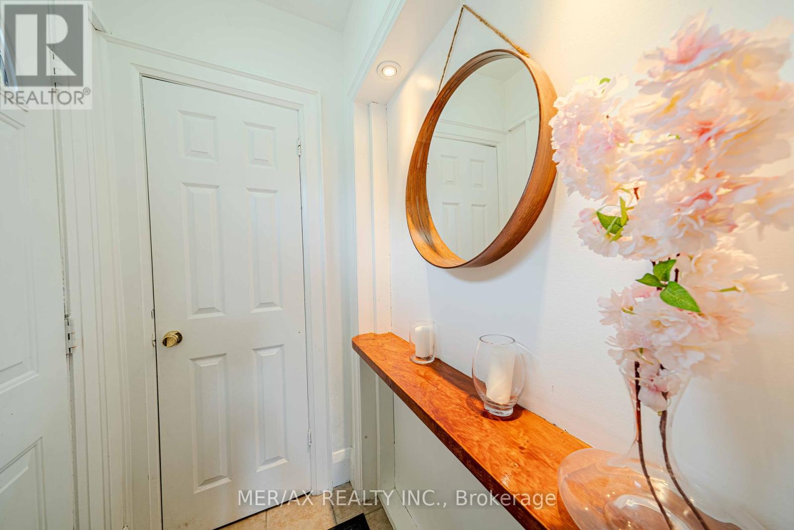 91 Steeles Avenue E, Toronto (Newtonbrook East), Ontario  M2M 3Y4 - Photo 5 - C12216073