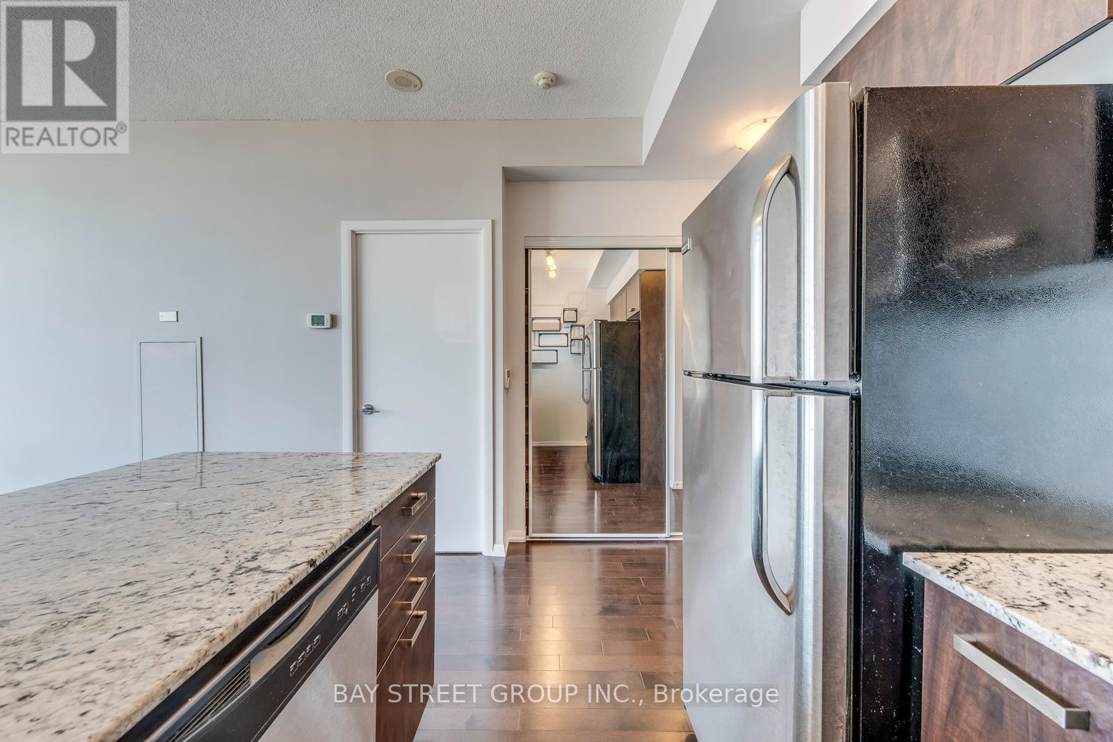 4804 - 832 Bay Street, Toronto (Bay Street Corridor), Ontario  M5S 1Z6 - Photo 12 - C12216093