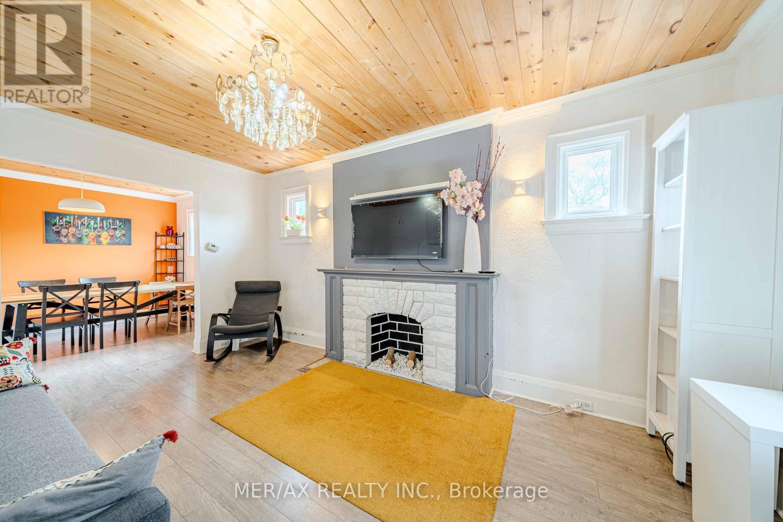 91 Steeles Avenue E, Toronto (Newtonbrook East), Ontario  M2M 3Y4 - Photo 6 - C12216073