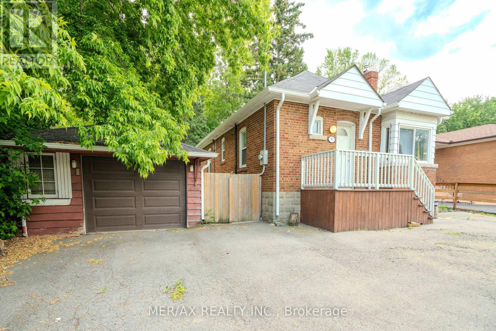 91 Steeles Avenue E, Toronto (Newtonbrook East), Ontario  M2M 3Y4 - Photo 2 - C12216073