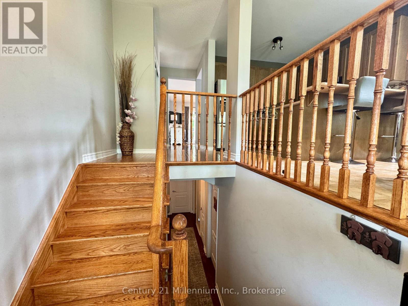 Property at 7 SPARROW LANE image 4