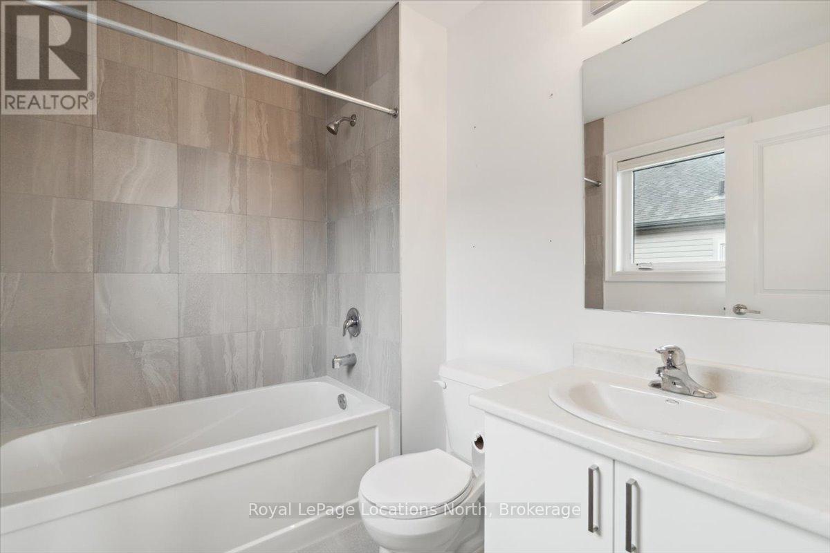 37 Autumn Drive, Wasaga Beach, Ontario  L9Z 0G8 - Photo 29 - S12215507