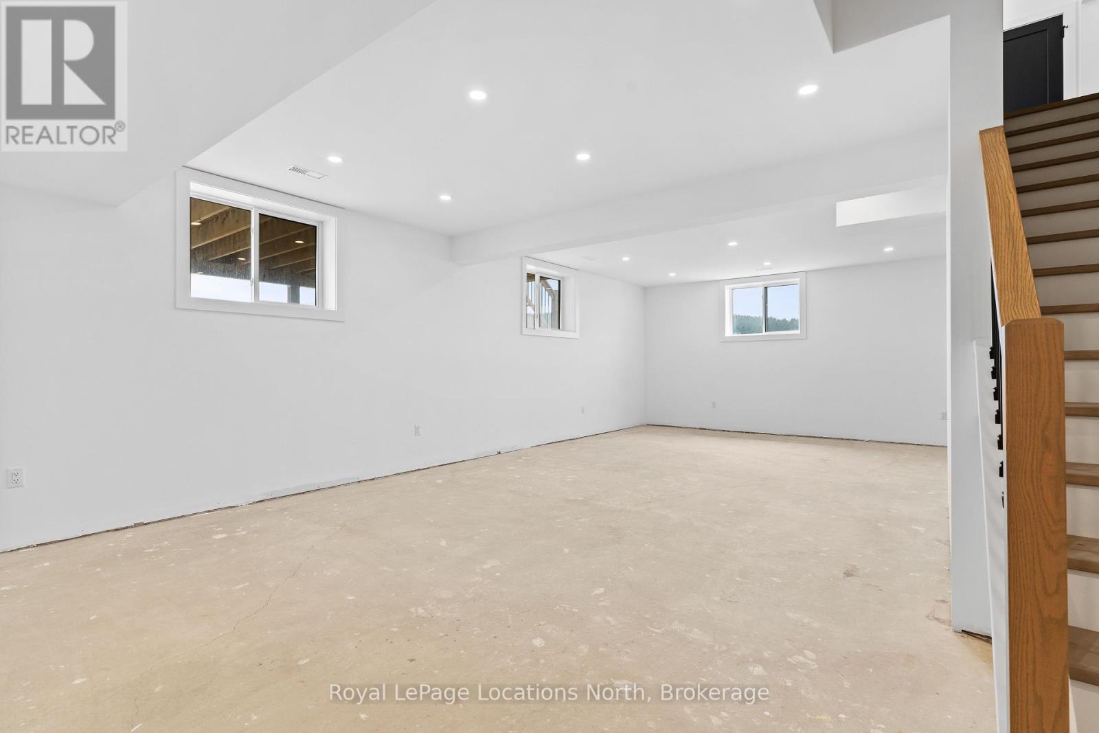10906 County Road 10, Clearview, Ontario  L0M 1N0 - Photo 43 - S12216098